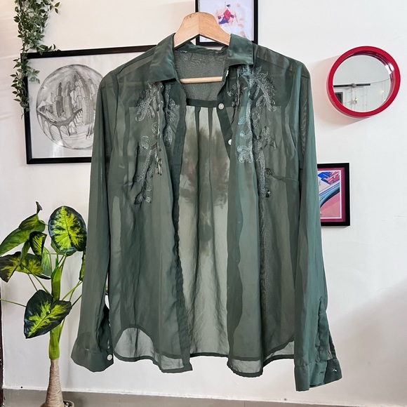 Only Tops - Beautiful embroidery shirt transparent- khaki